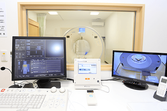CT装置操作室の写真